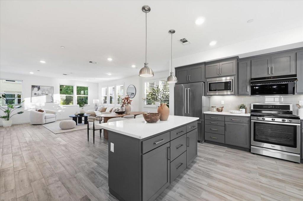 1802 Midnight Circle Property Photo 12