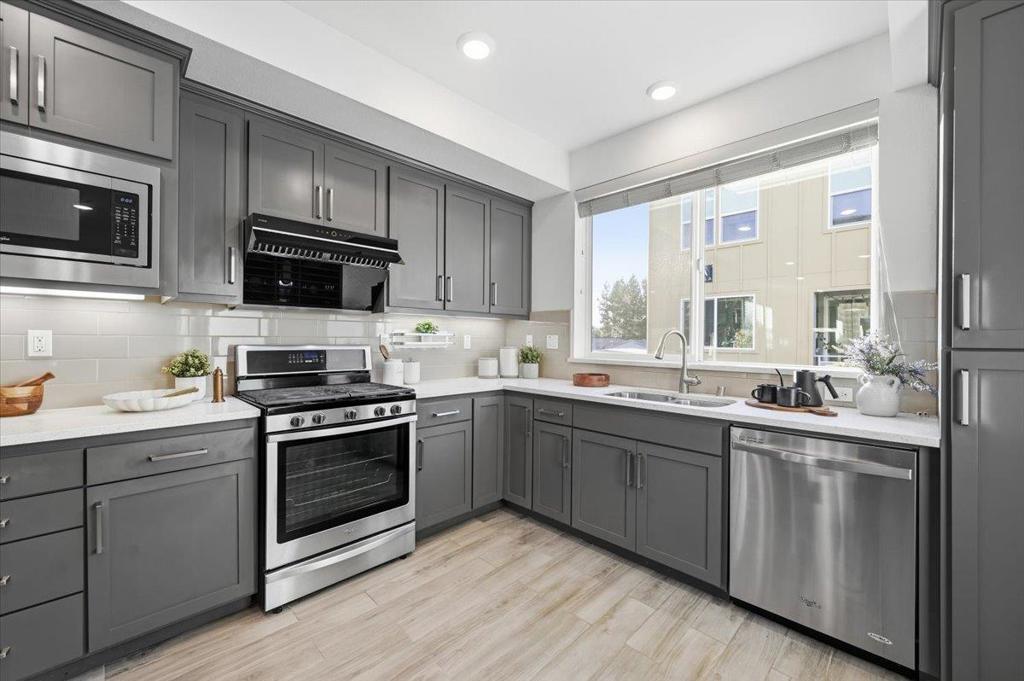 1802 Midnight Circle Property Photo 15