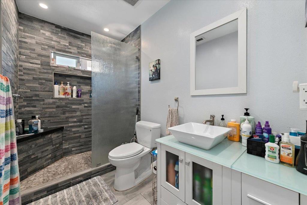 55 Manning Avenue Property Photo 13