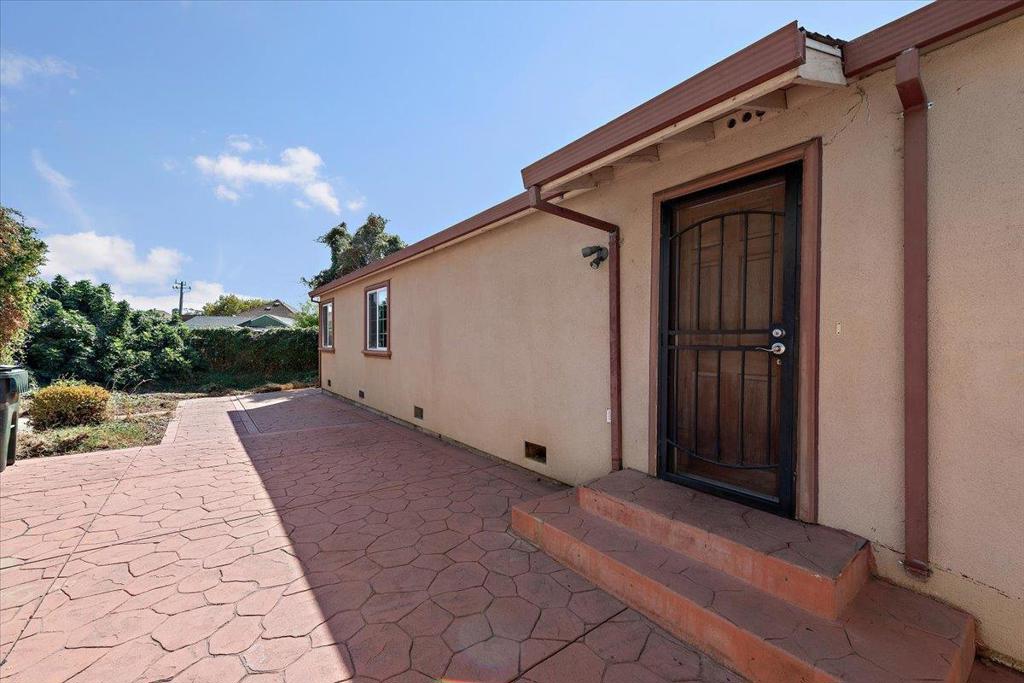 55 Manning Avenue Property Photo 16