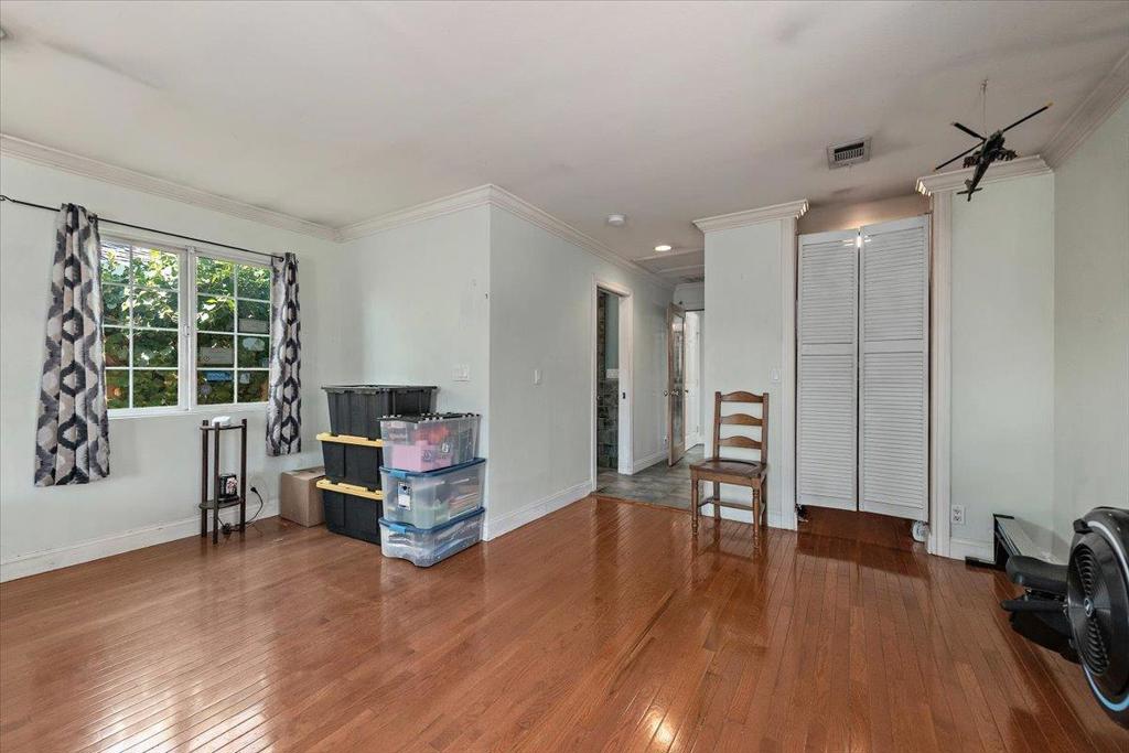 55 Manning Avenue Property Photo 20