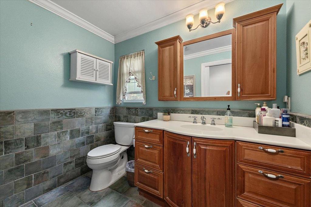 55 Manning Avenue Property Photo 21