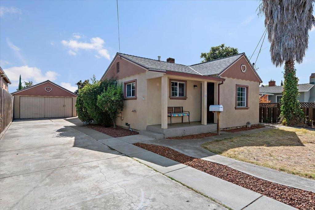 55 Manning Avenue Property Photo 24