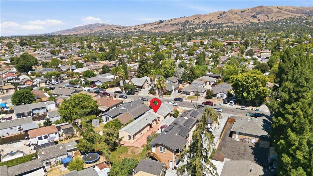 55 Manning Avenue Property Photo 32