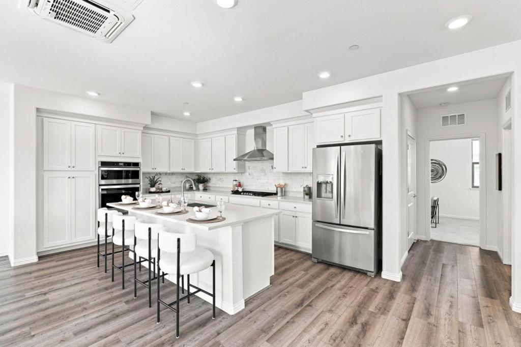 6824 Steel Court Property Photo 8