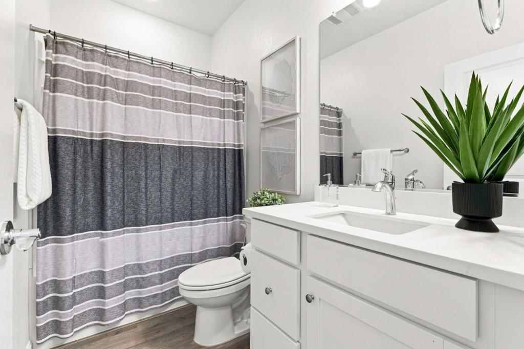 6824 Steel Court Property Photo 13