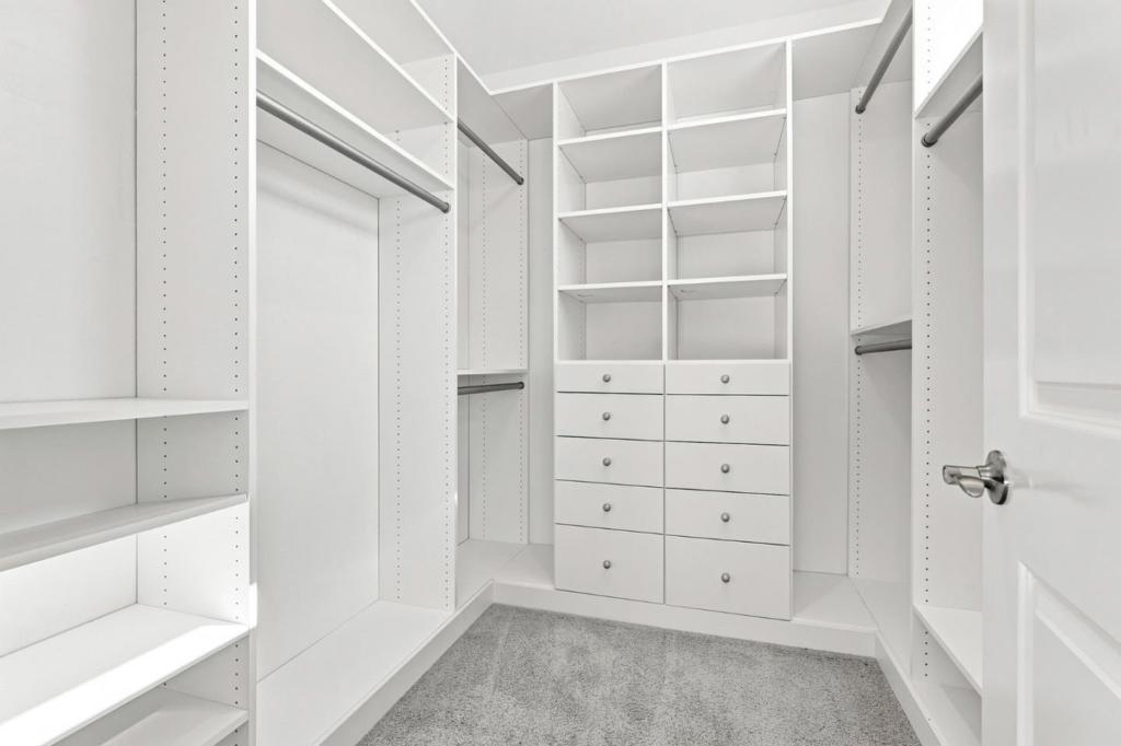 6824 Steel Court Property Photo 15