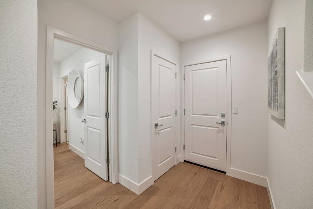 3209 Ivory Terrace Property Photo 4