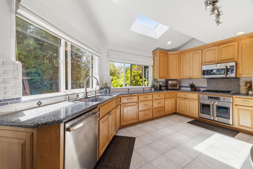 1446 Avila Avenue Property Photo 13