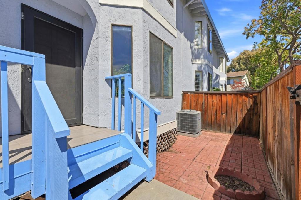 895 Quince Avenue 12 Property Photo 4