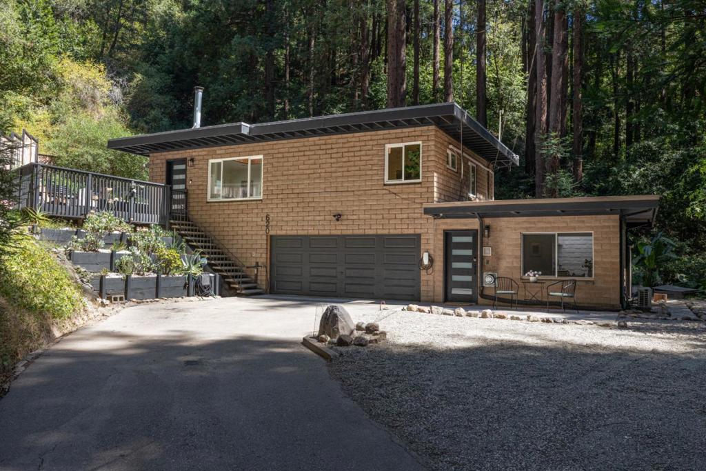 620 Mystery Spot Road Property Photo 3