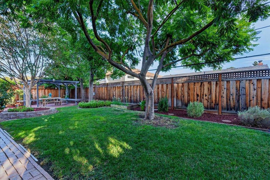 2318 Maximilian Drive Property Photo 43