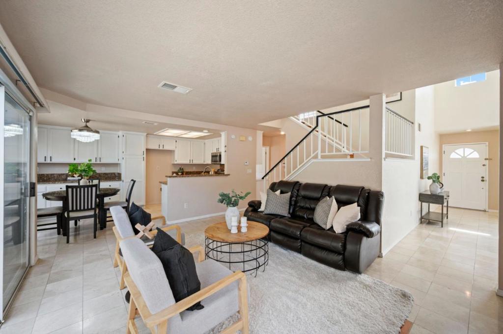 106 Carousel Drive Property Photo 8