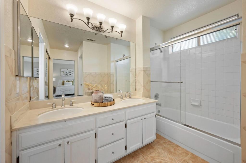 106 Carousel Drive Property Photo 21