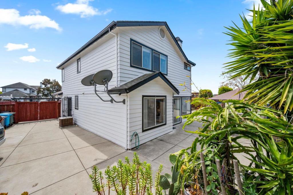 106 Carousel Drive Property Photo 28