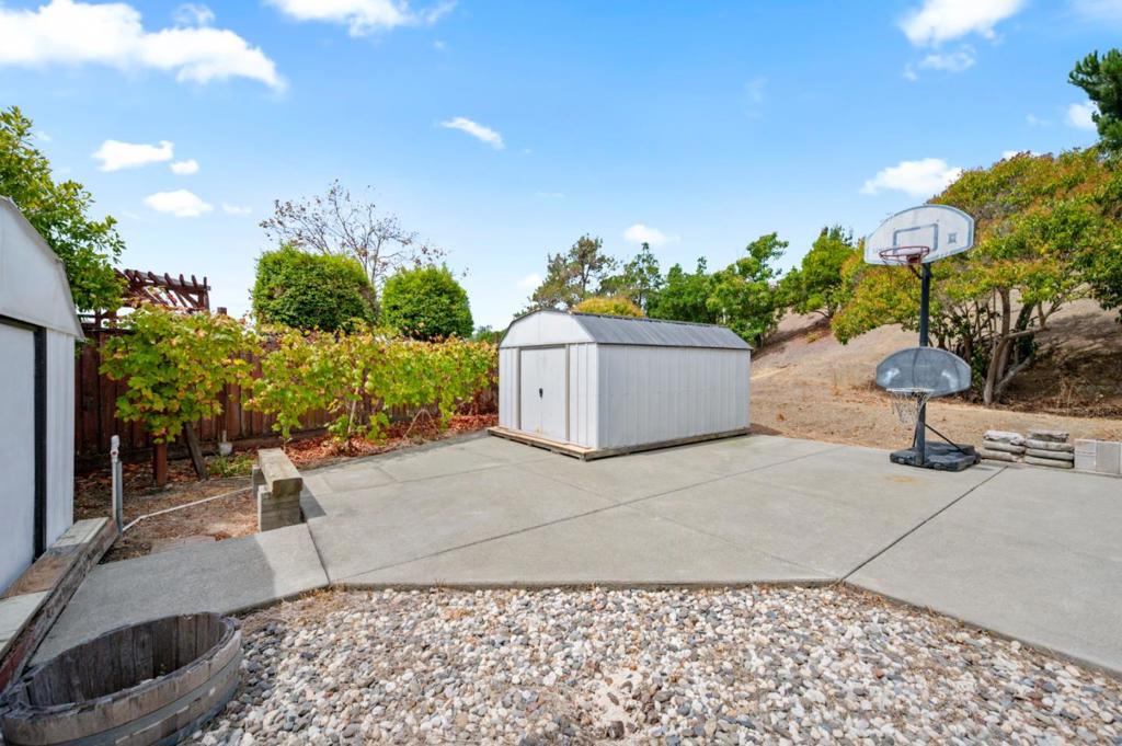 106 Carousel Drive Property Photo 30