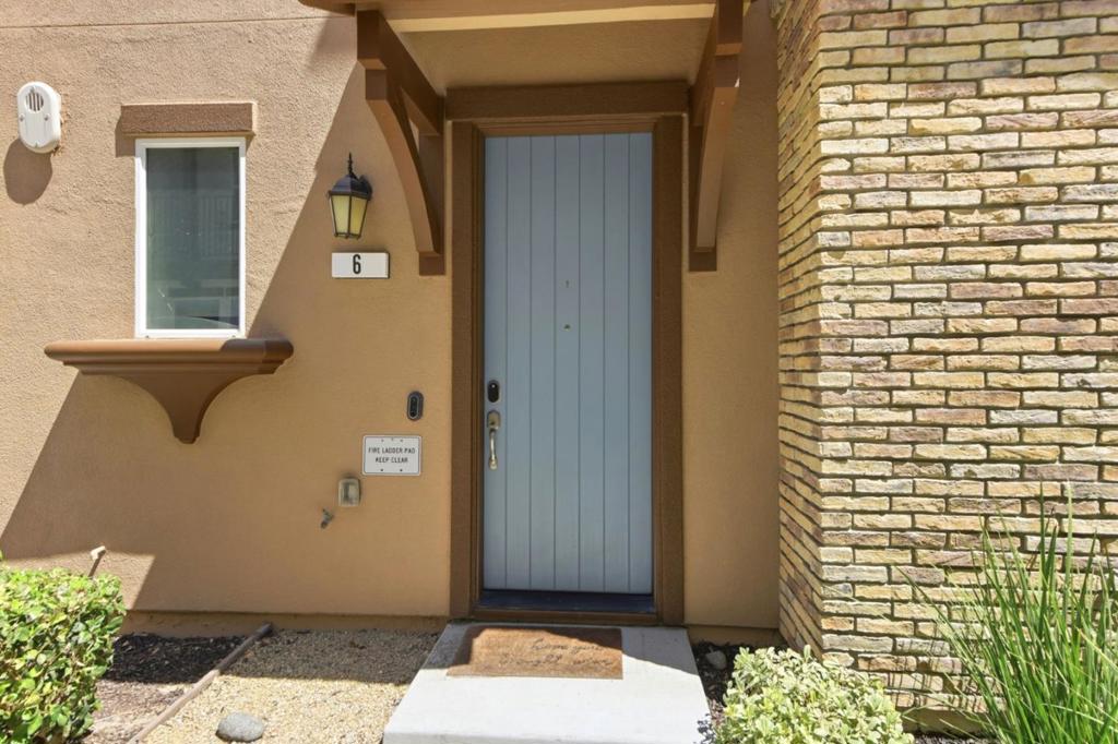 2733 Sorano Court 6 Property Photo 4