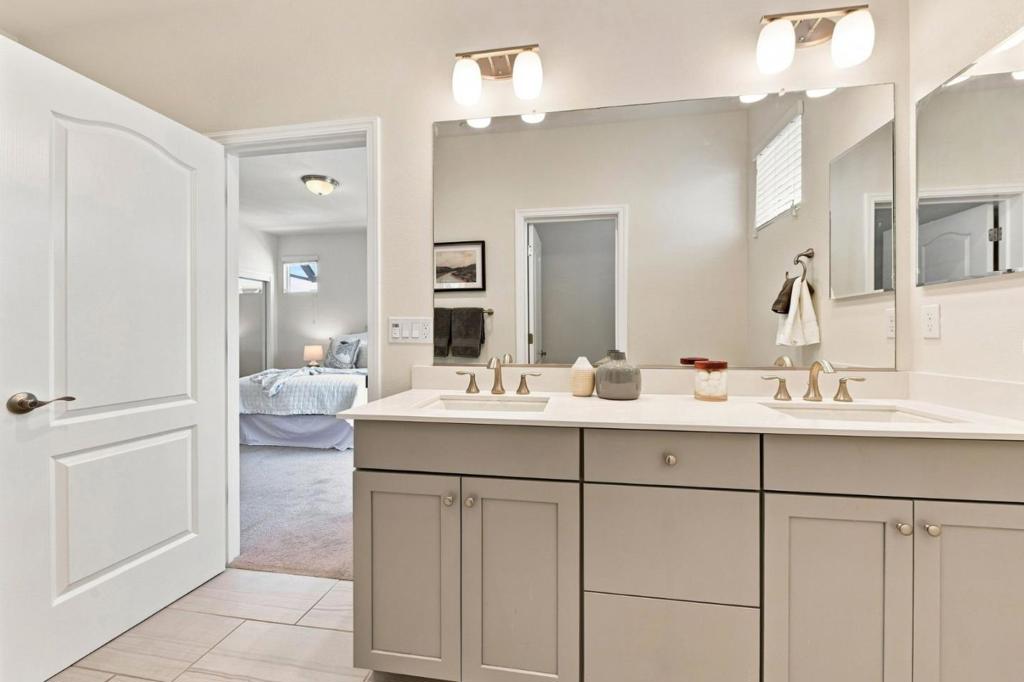 2733 Sorano Court 6 Property Photo 21