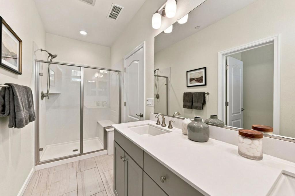 2733 Sorano Court 6 Property Photo 22