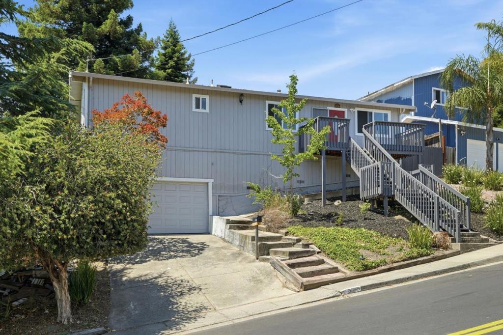 617 Pebble Drive Property Photo 4