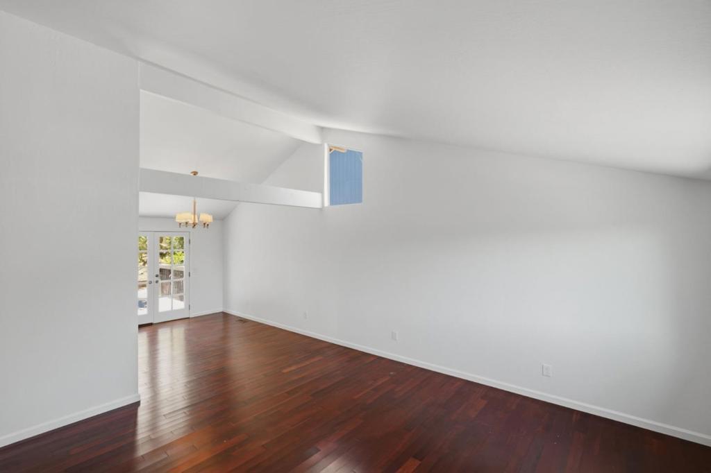 617 Pebble Drive Property Photo 8