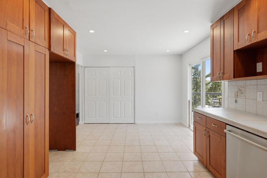617 Pebble Drive Property Photo 16