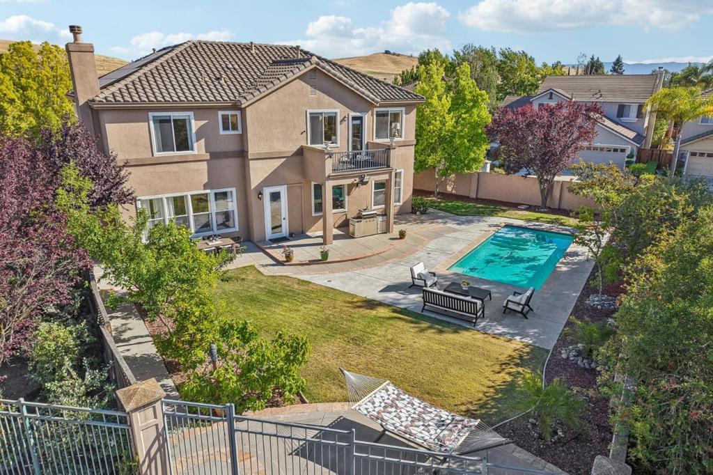 6039 La Spezia Place Property Photo 3