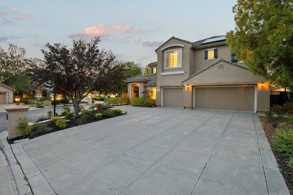 6039 La Spezia Place Property Photo 92