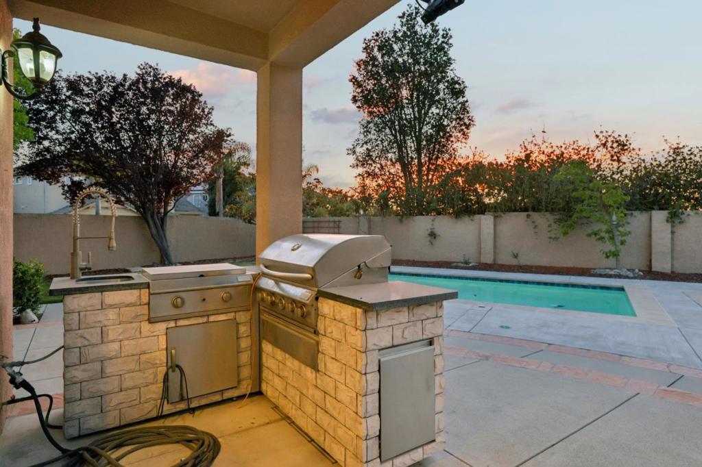 6039 La Spezia Place Property Photo 101