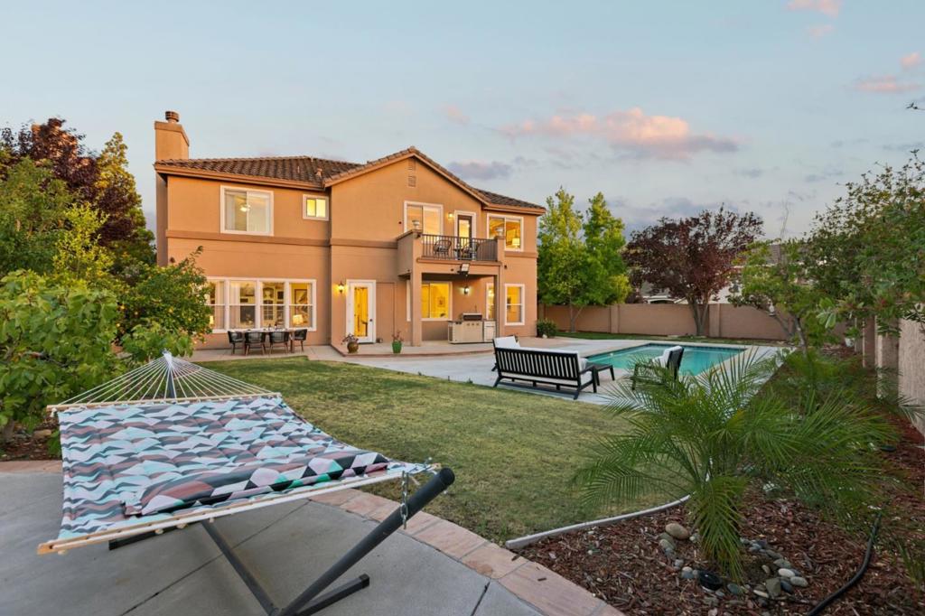 6039 La Spezia Place Property Photo 107