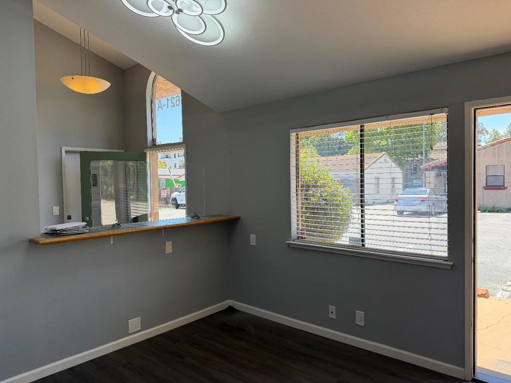 621 Water Street Property Photo 6
