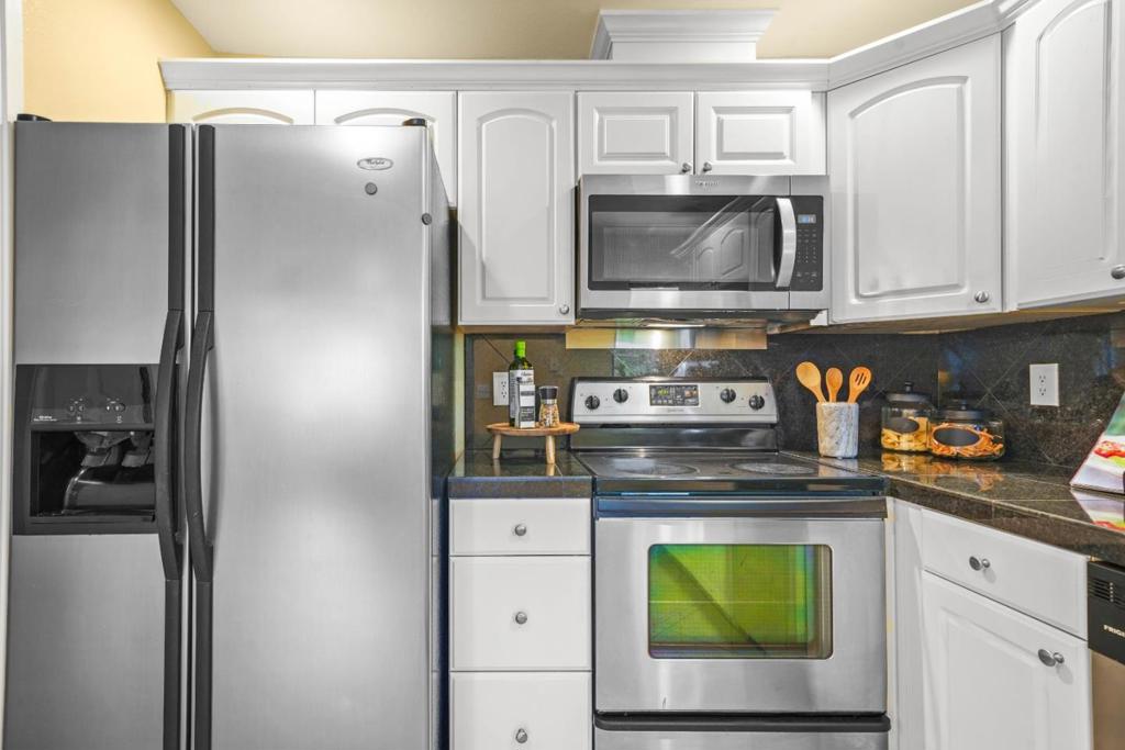 1055 N Capitol Avenue 66 Property Photo 9