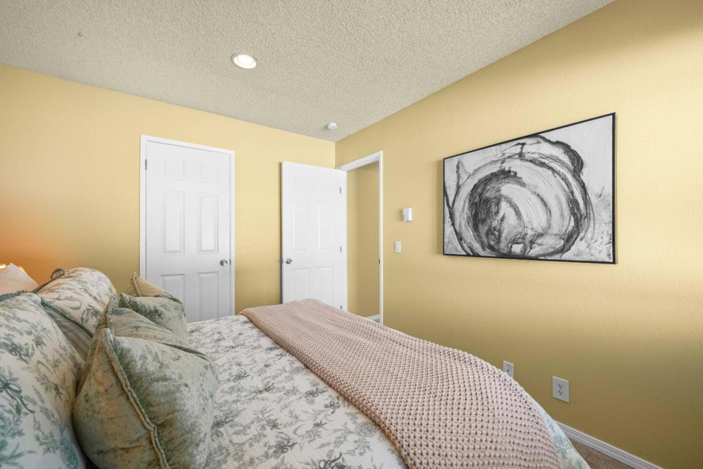 1055 N Capitol Avenue 66 Property Photo 21