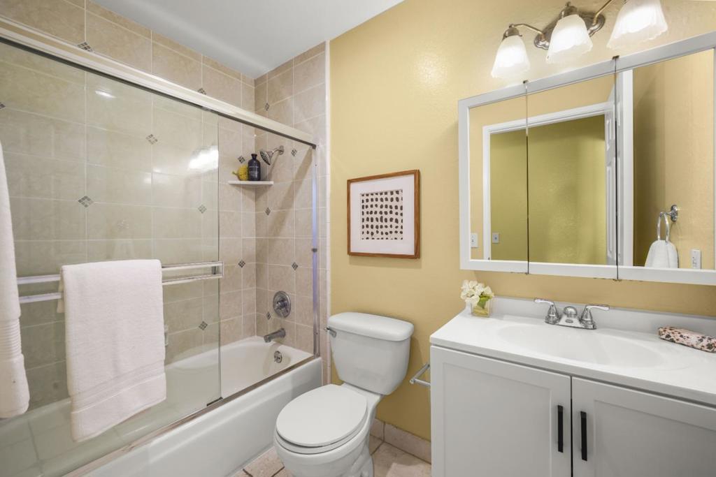 1055 N Capitol Avenue 66 Property Photo 22
