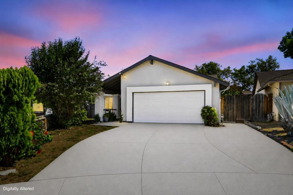 1051 Marianelli Court Property Photo 2