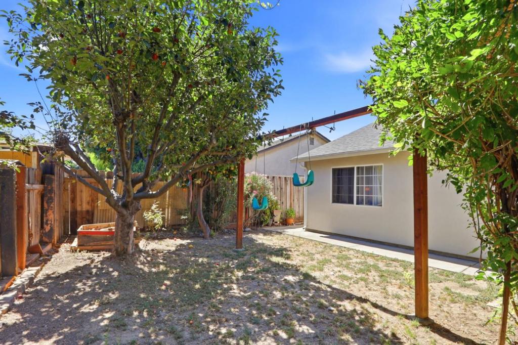 1051 Marianelli Court Property Photo 32