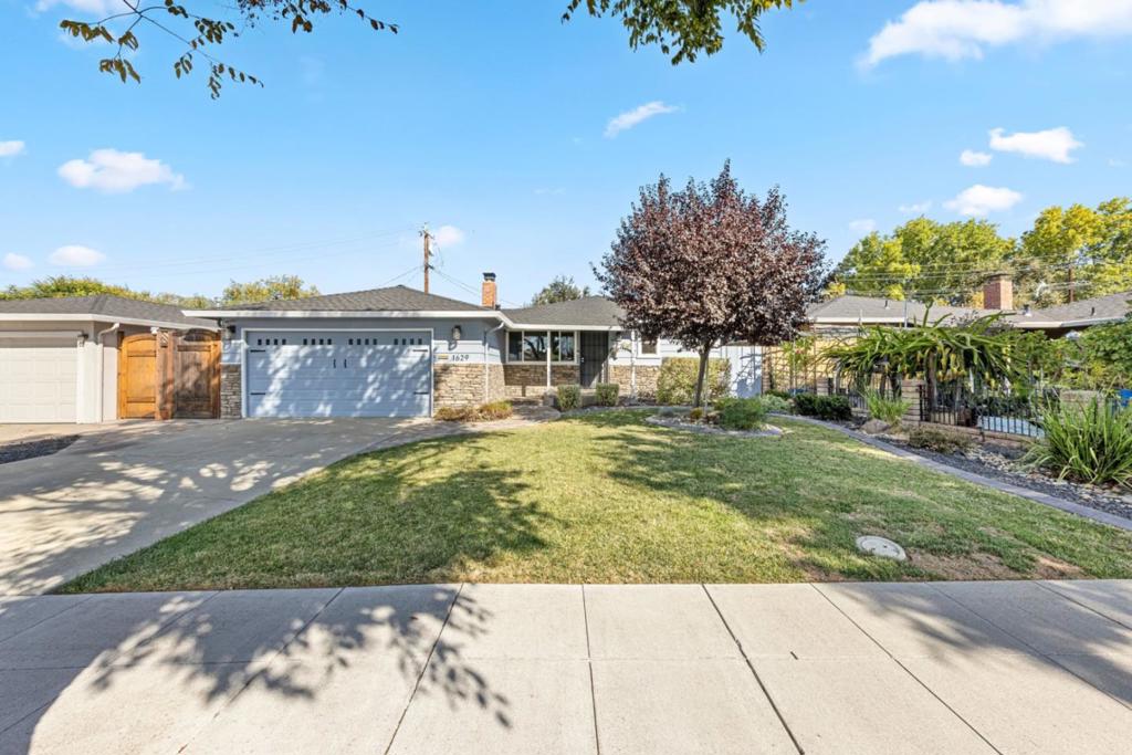 1629 Melody Lane Property Photo 1