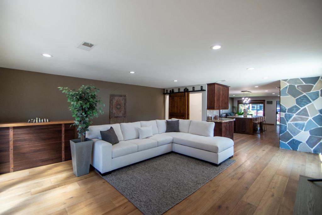 3885 Maui Drive Property Photo 15