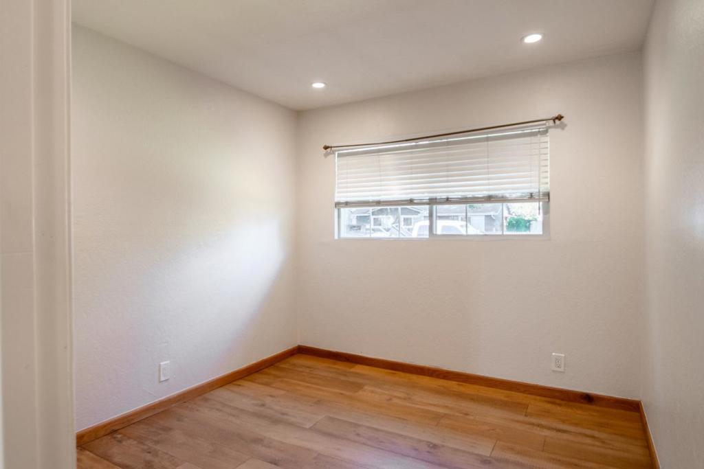 3885 Maui Drive Property Photo 26