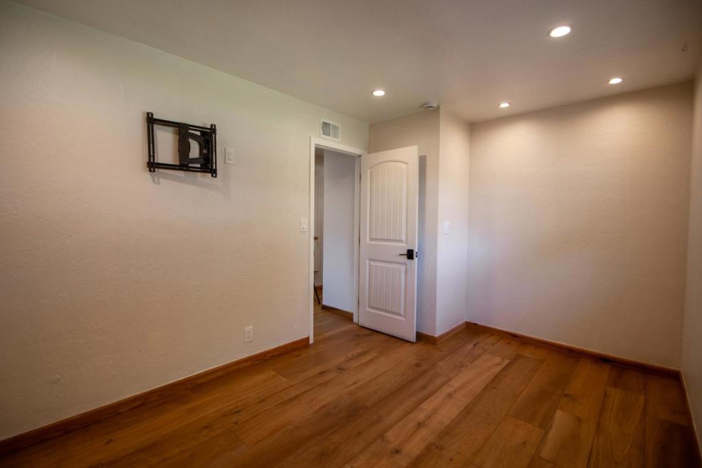 3885 Maui Drive Property Photo 29