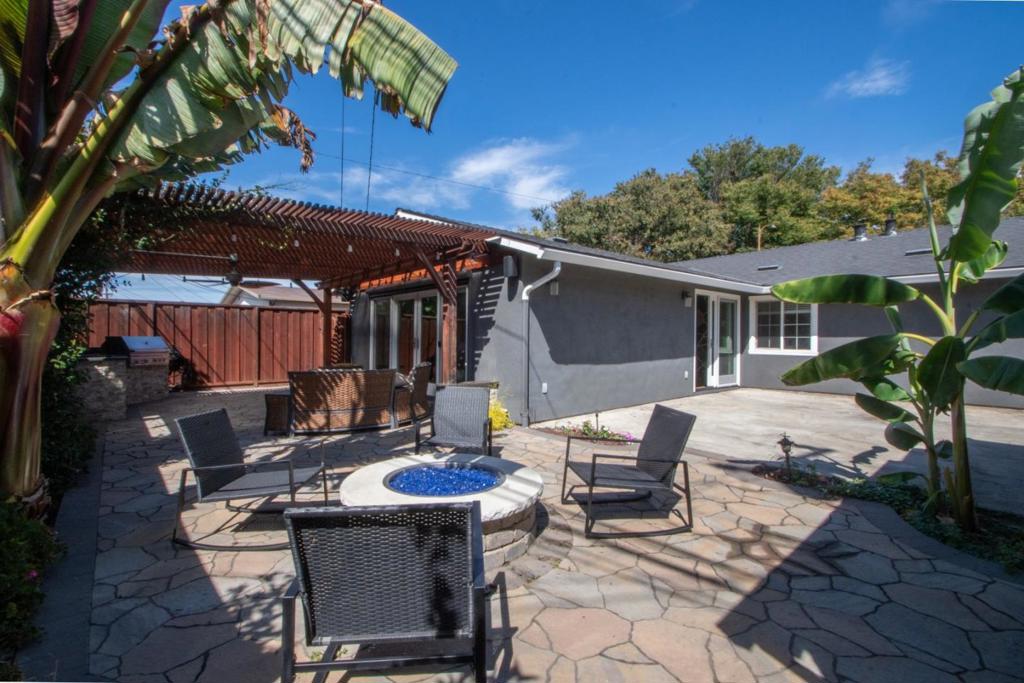 3885 Maui Drive Property Photo 32