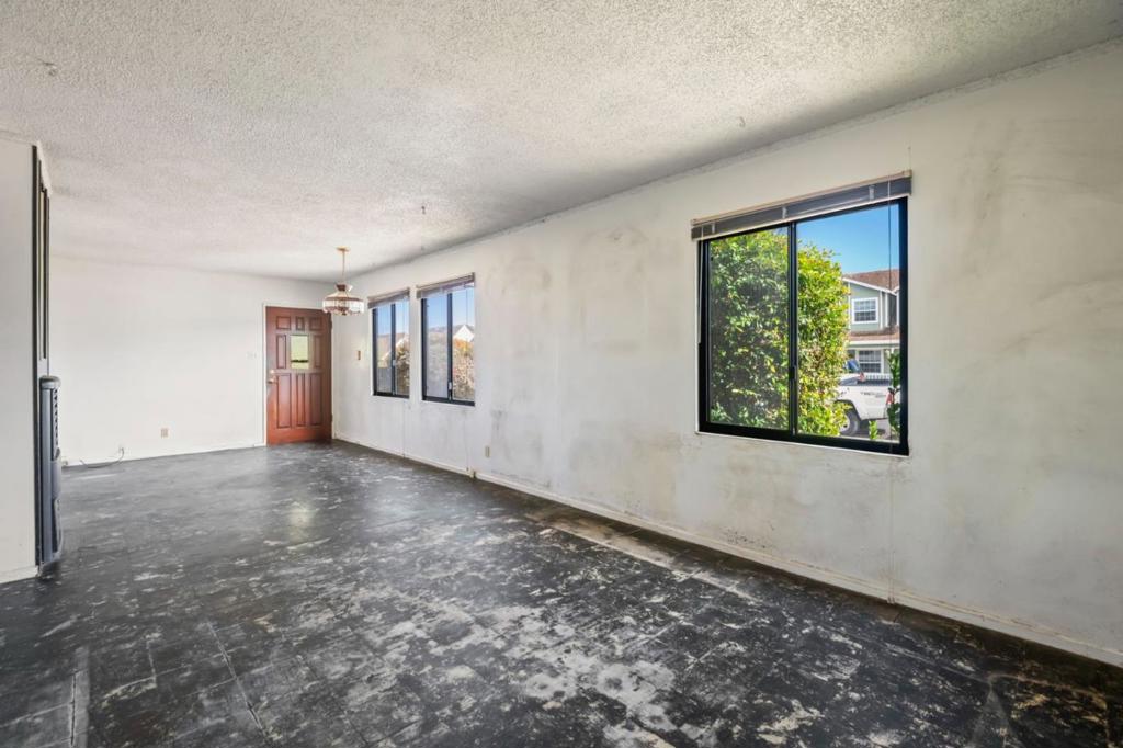 22 Sonora Avenue Property Photo 6