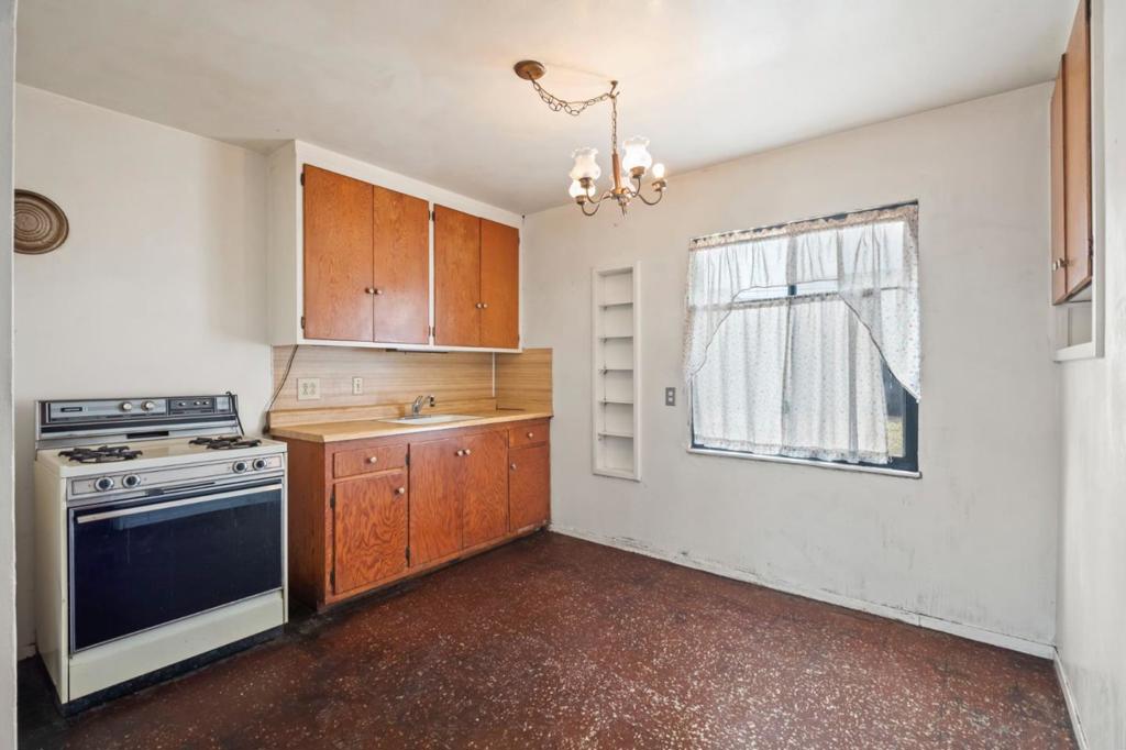 22 Sonora Avenue Property Photo 7