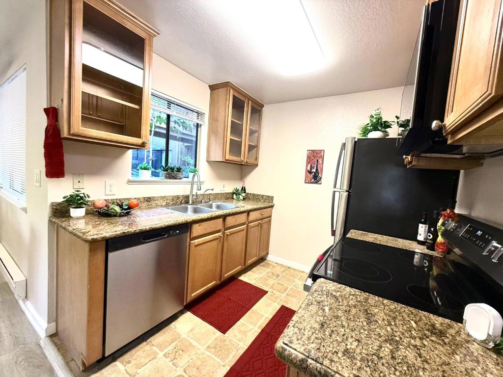 2250 Monroe Street 133 Property Photo 15