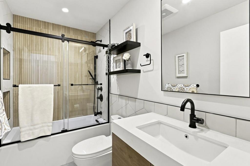 620 Mariposa Avenue 4 Property Photo 28