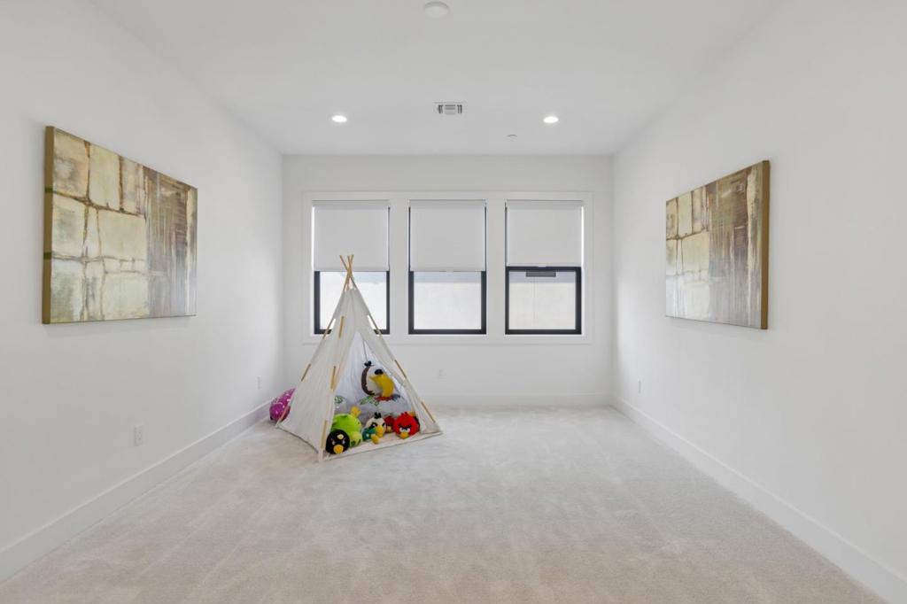 18471 Corte Zapala Property Photo 45