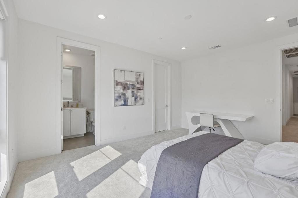 18471 Corte Zapala Property Photo 48