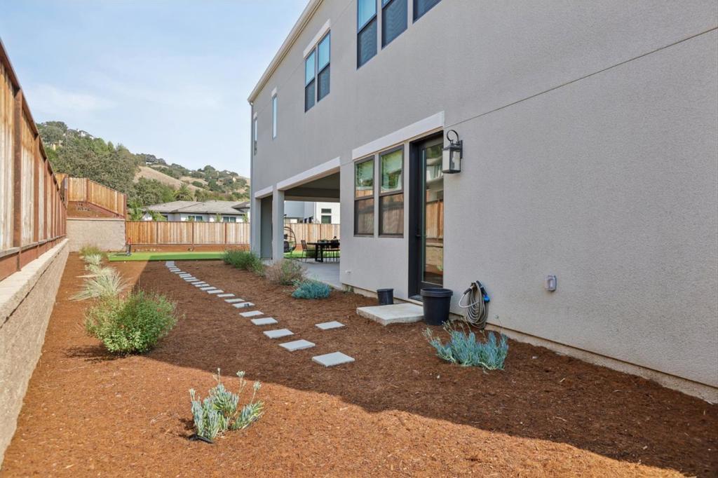 18471 Corte Zapala Property Photo 81
