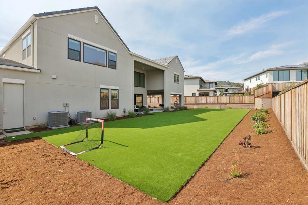18471 Corte Zapala Property Photo 86
