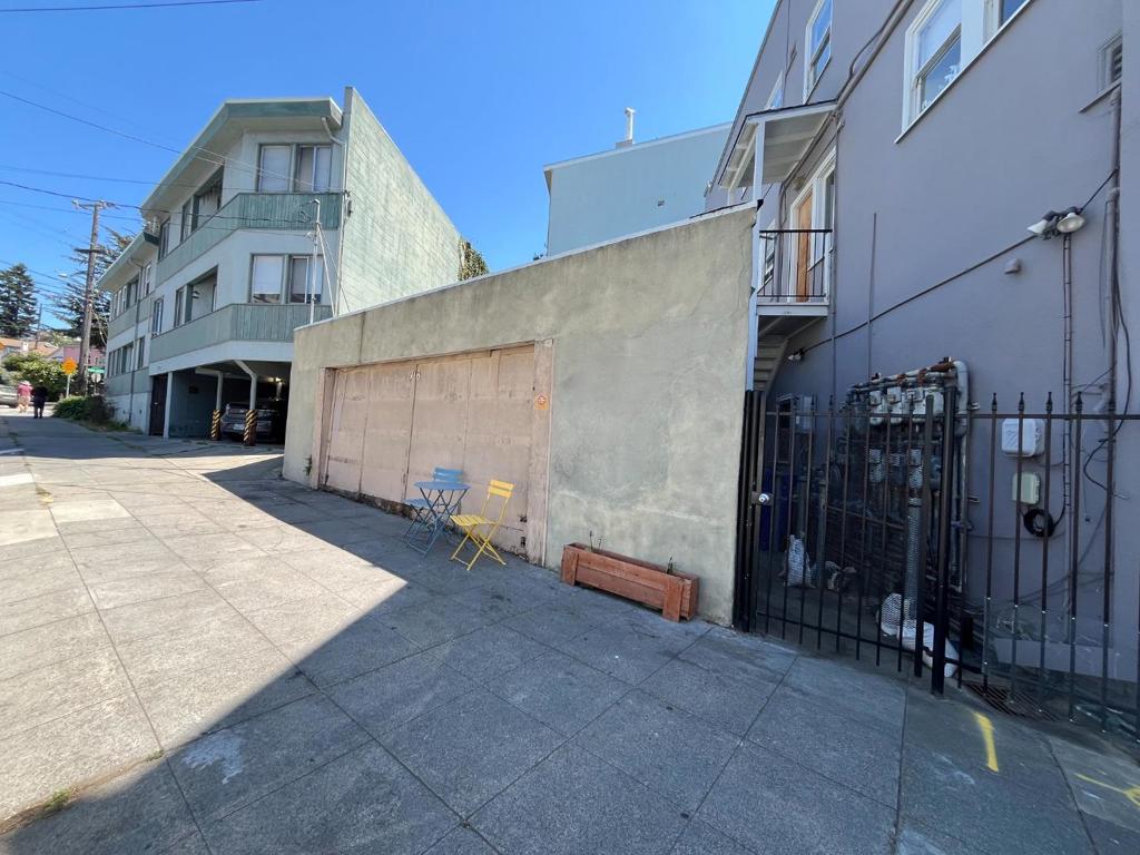 506 Wesley Avenue Property Photo 3